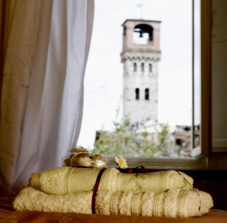 Bed And Breakfast Evelina Lucca Exteriör bild