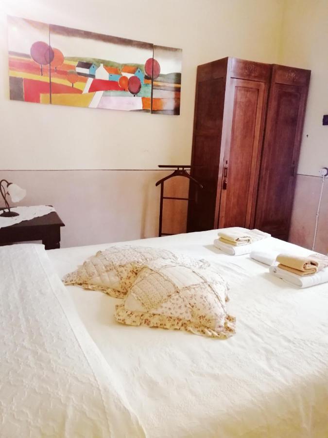 Bed And Breakfast Evelina Lucca Exteriör bild