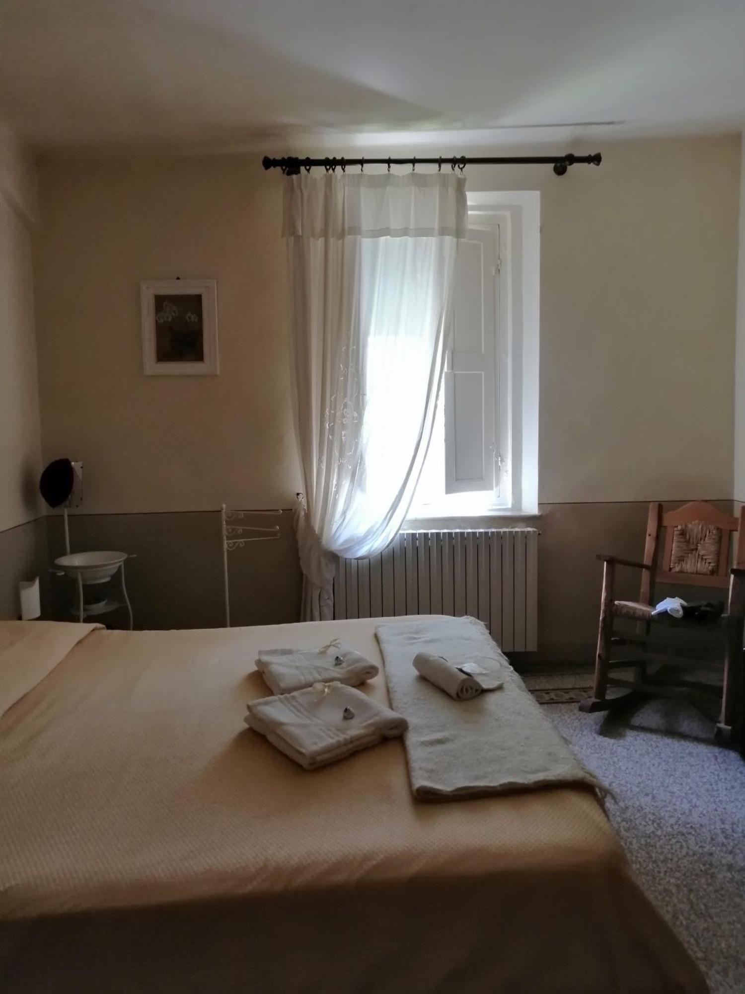 Bed And Breakfast Evelina Lucca Exteriör bild